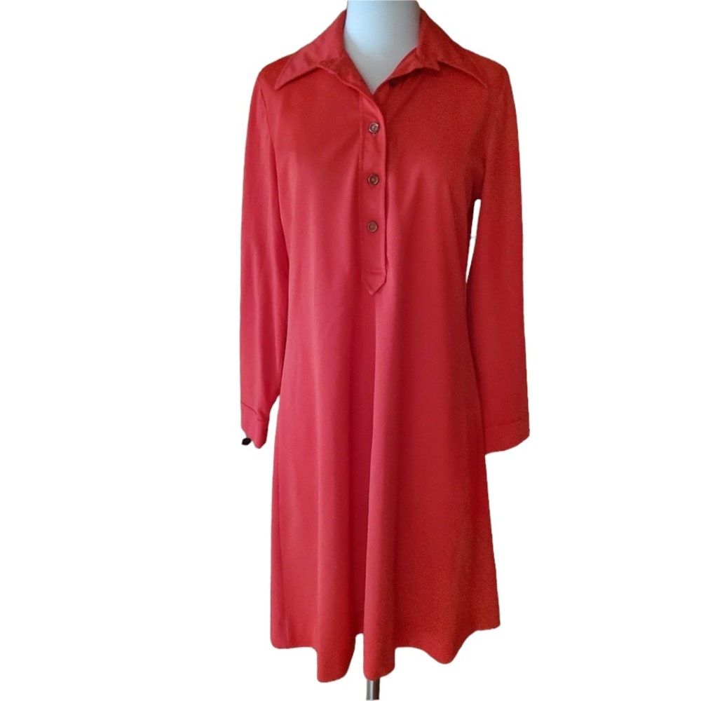 1960s Unlabeled Red Polyester‎ Dress